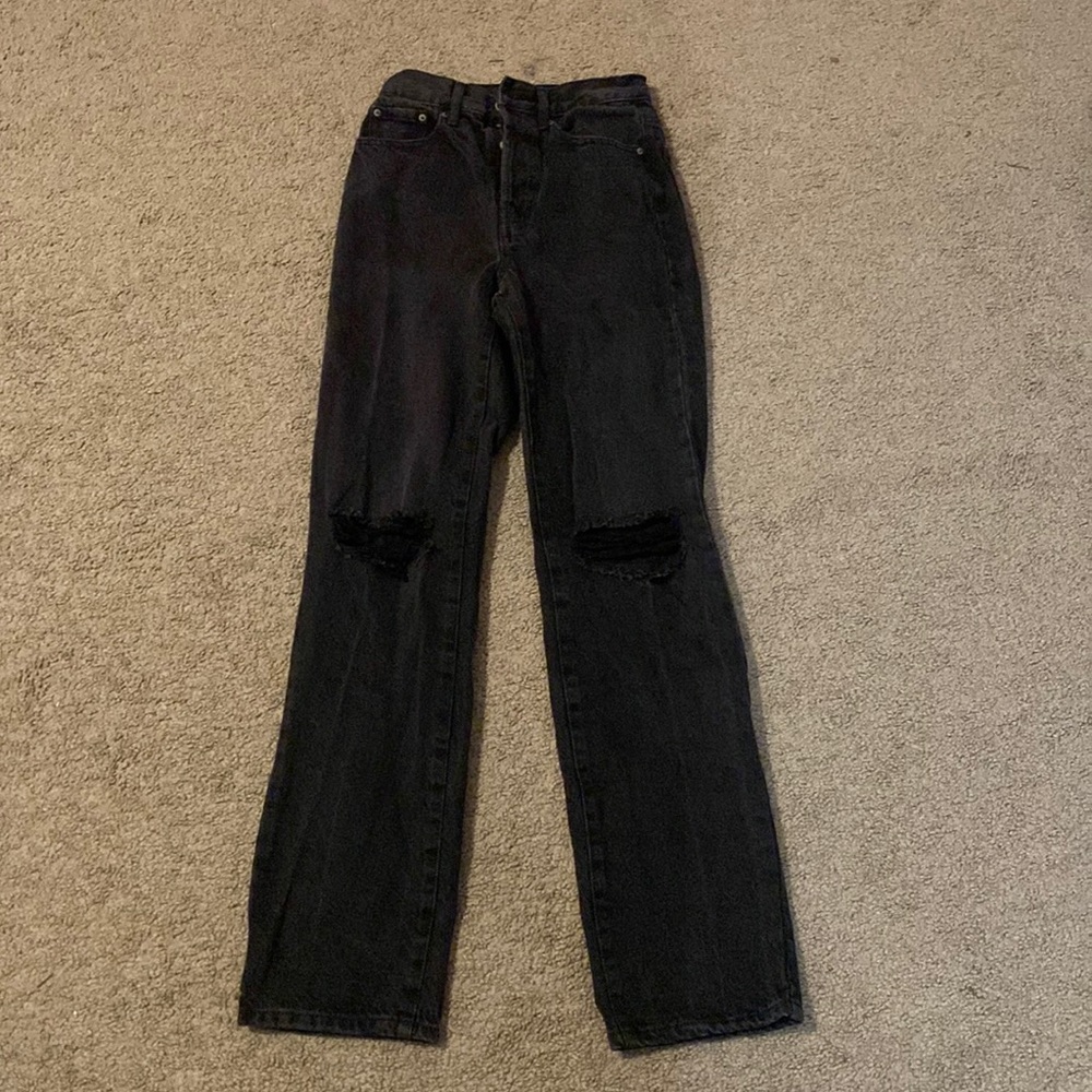 Straight Leg Dad knee ripped jeans